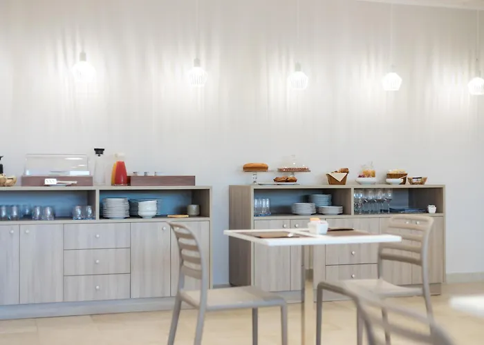 Eirene Bed & Breakfast 4*